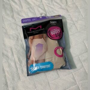 Maidenform Cool Comfort Shapewear in Cream